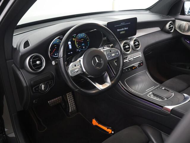 Mercedes-Benz GLC-KLASSE 300e 4MATIC Business Solution AMG | Night | Panoramadak | Trekhaak | Rijassistentiepakket Plus | Burmester | Widescreen | Multispaaks lichtmetalen velgen |