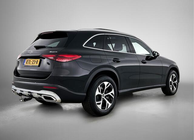 Mercedes-Benz GLC-KLASSE 300 e 4MATIC Plug-In Hybride Panorama Schuif Kanteldak | Trekhaak | Memory voorstoelen | Parkeerpakket met achteruitcamera. Inclusief 24 maanden Mercedes-Benz Certified garantie voor Europa.