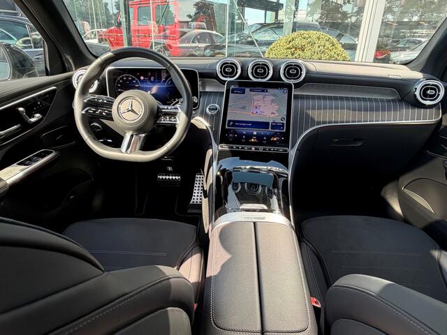 Mercedes-Benz GLC-KLASSE 300e 4MATIC AMG Line l AIRMATIC l Meesturende Achteras l Memory l DIGITAL LIGHT l Techniek pakket l Night pakket l THERMOTRONIC Airconditioning l wegklapbare Trekhaak l Smartphone integratie pakket l Sfeerverlichting l