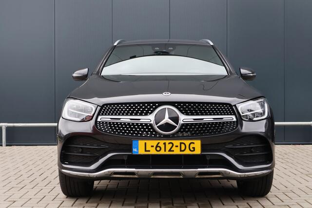 Mercedes-Benz GLC-KLASSE 300e 4MATIC Business Solution AMG | 98% soh! | NL auto | Stoelverwarming | Camera | DAB+ | Elektr. achterklep | Facelift