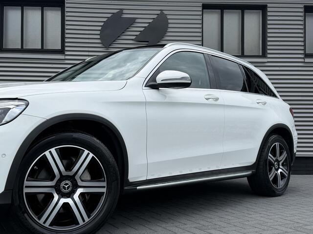 Mercedes-Benz GLC-KLASSE 250 4MATIC |Pano|Trekhaak|Distronic| | Pano | Trekhaak |