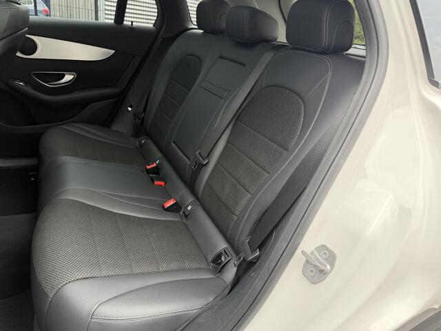 Mercedes-Benz GLC-KLASSE 250 4MATIC |Pano|Trekhaak|Distronic| | Pano | Trekhaak |