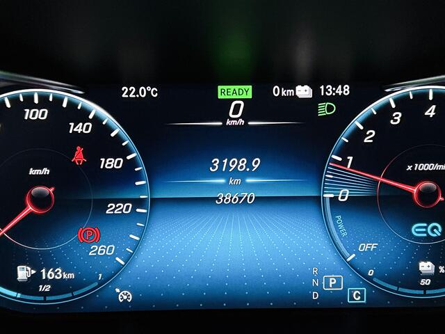 Mercedes-Benz GLC-KLASSE 300 e 4MATIC Business Solution AMG | AMG-Line interieur | AMG-Line Exterieur| Achteruitrij camera | Stoelverwarming |Sfeerverlichting | Trekhaak | 24 Maanden Mercedes-Benz Certified garantie
