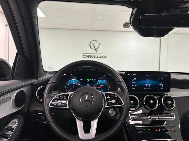 Mercedes-Benz GLC-KLASSE 300e 4MATIC Luxury | Luchtvering | Trekhaak | Panoramadak | Distronic |