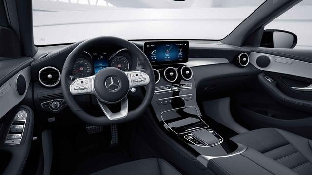 Mercedes-Benz GLC-KLASSE 200 4MATIC Business Solution AMG | Panoramadak | Trekhaak | Grootlicht assistent | Leder | Sfeerverlichting | Night | 360 graden camera |