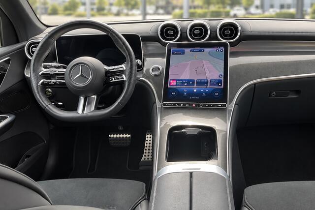 Mercedes-Benz GLC-KLASSE 300e 4MATIC AMG Line Distronic Night-pakket 20-inch
