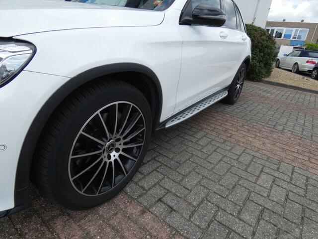 Mercedes-Benz GLC-KLASSE 250 4MATIC PREMIUM PLUS AMG,ACC,Pano,Leer,360