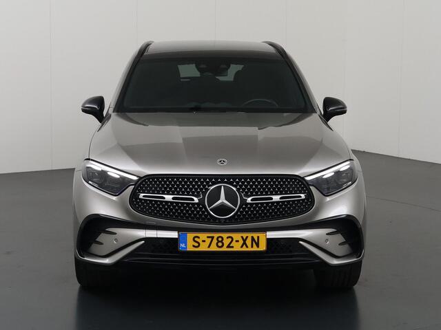 Mercedes-Benz GLC-KLASSE 400e 4MATIC AMG Line | Achterasbesturing | Trekhaak | Multispaaks velgen | Night | Leder | Distronic | 360 graden camera | Sfeerverlichting |