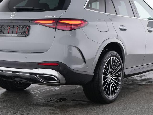 Mercedes-Benz GLC-KLASSE 300 e 4MATIC AMG Plug-In Hybride AMG Line | 20 Inch AMG Velgen | Trekhaak | Parkeerpakket met 360°-camera | Memory Voorstoelen. Inclusief 24 maanden Mercedes-Benz Certified garantie voor Europa.