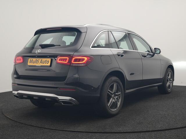 Mercedes-Benz GLC-KLASSE 300e 4MATIC PHEV 320pk Dealer O.H | Panodak | Sportstoelen Verwarmd | Sfeerverlichting | Cruise Control | Blis | Apple Carplay | Navigatie | 18"L.M | Plug In Hybrid