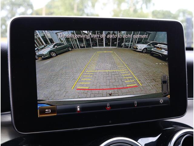 Mercedes-Benz GLC-KLASSE 250 4MATIC AMG Line | Panoramadak | Trekhaak | Adaptive Cruise control