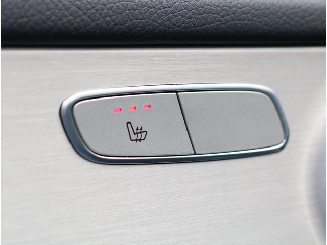 Mercedes-Benz GLC-KLASSE 250 4MATIC AMG Line | Panoramadak | Trekhaak | Adaptive Cruise control
