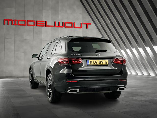Mercedes-Benz GLC-KLASSE 300e 4MATIC AMG/Panodak/ACC/Burmester/carplay