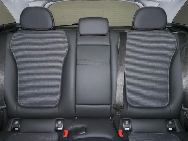 Mercedes-Benz GLC-KLASSE 300e 4MATIC Business Line | Panoramadak | Distronic Rijassistentie pakket | Trekhaak | Memorypakket