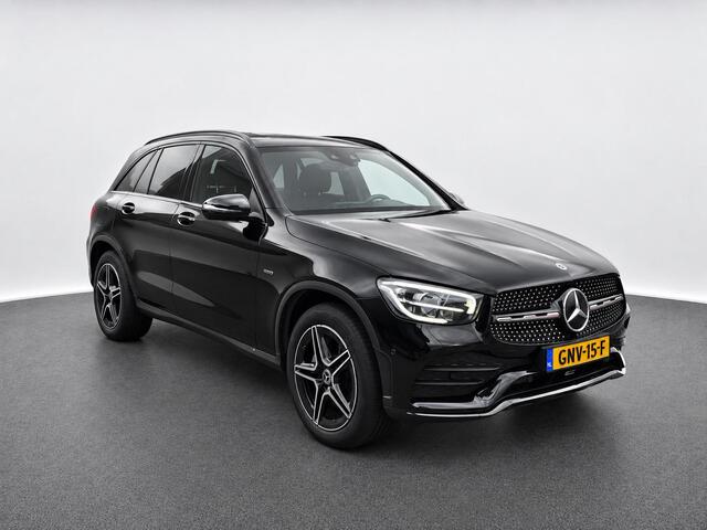 Mercedes-Benz GLC-KLASSE 300e 4MATIC Business Solution AMG Navigatie Apple CarPlay Android Auto 360° camera Parkeerhulp Cruise Control Full Led Stoelverwarming Elektrische achterklep Climate Control Lichtmetalen velgen