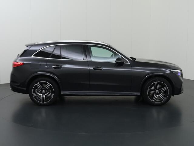Mercedes-Benz GLC-KLASSE 400e 4MATIC AMG Line | Luchtvering | Trekhaak | Leder | Panoramadak | Head Up display | 360 graden camera | Sfeerverlichting |