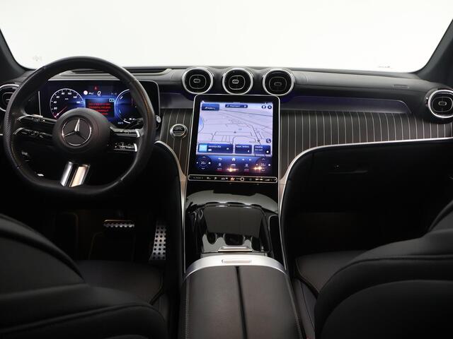 Mercedes-Benz GLC-KLASSE 400e 4MATIC AMG Line | Luchtvering | Trekhaak | Leder | Panoramadak | Head Up display | 360 graden camera | Sfeerverlichting |