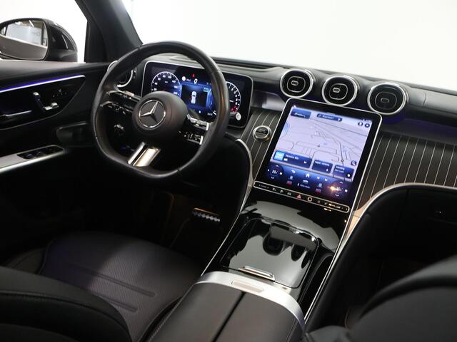 Mercedes-Benz GLC-KLASSE 400e 4MATIC AMG Line | Luchtvering | Trekhaak | Leder | Panoramadak | Head Up display | 360 graden camera | Sfeerverlichting |