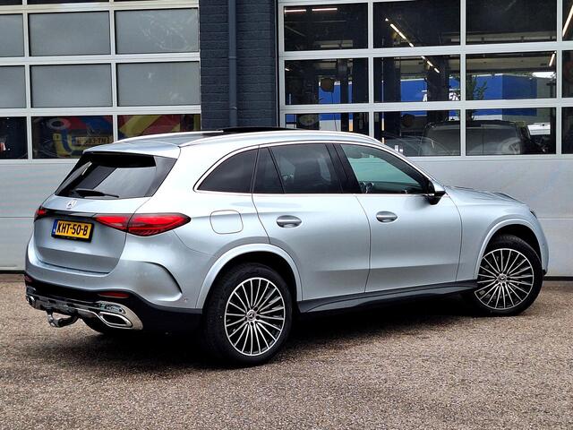 Mercedes-Benz GLC-KLASSE 300e 4MATIC Sport Edition | Trekhaak Wegklapbaar | Panoramadak | Burmester | 360° Camera | Memory Pakket | Stoelverwarming | Sfeerverlichting | DISTRONIC Afstandsassistent | Privacy Glas Achter | Dodehoekassistentie | Elektrisch Bedienbare Achterklep