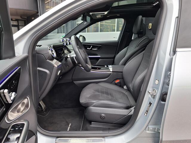 Mercedes-Benz GLC-KLASSE 300e 4MATIC Sport Edition | Trekhaak Wegklapbaar | Panoramadak | Burmester | 360° Camera | Memory Pakket | Stoelverwarming | Sfeerverlichting | DISTRONIC Afstandsassistent | Privacy Glas Achter | Dodehoekassistentie | Elektrisch Bedienbare Achterklep