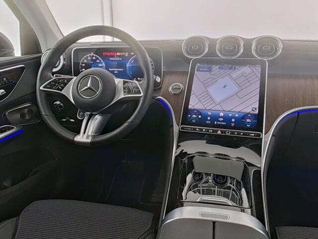 Mercedes-Benz GLC-KLASSE 300 e 4MATIC Plug-In Hybride Panorama Schuif-Kanteldak | Head-up-Display | Burmester® 3D-Surround-Soundsystem | Memory Voorstoelen. Inclusief 24 maanden MB Certified garantie voor Europa.