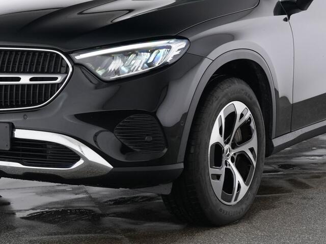 Mercedes-Benz GLC-KLASSE 300 e 4MATIC Plug-In Hybride Panorama Schuif-Kanteldak | Head-up-Display | Burmester® 3D-Surround-Soundsystem | Memory Voorstoelen. Inclusief 24 maanden MB Certified garantie voor Europa.