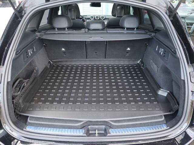 Mercedes-Benz GLC-KLASSE 300e 4MATIC AMG Line