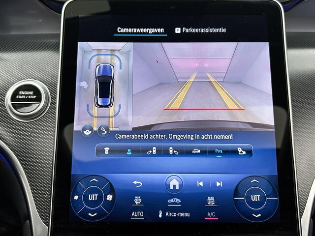 Mercedes-Benz GLC-KLASSE 300e 4MATIC Luxury line | Panorama schuifdak | Trekhaak | Electrische voorstelen | Dodehoek assistent | Alarm klasse SCM3 Inclusief 24 maanden Mercedes-Benz Certified garantie voor Europa.