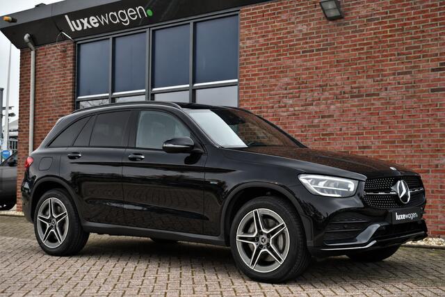 Mercedes-Benz GLC-KLASSE 300e 4M AMG Pano Luchtv Distr HUD 360 Stoel-ventilatie Memory Night