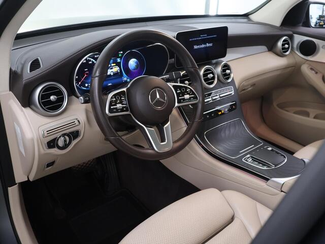 Mercedes-Benz GLC-KLASSE 200 Business Solution AMG | Rij assistentie | Digitaal instrumentenpaneel | Stoelverwarming |