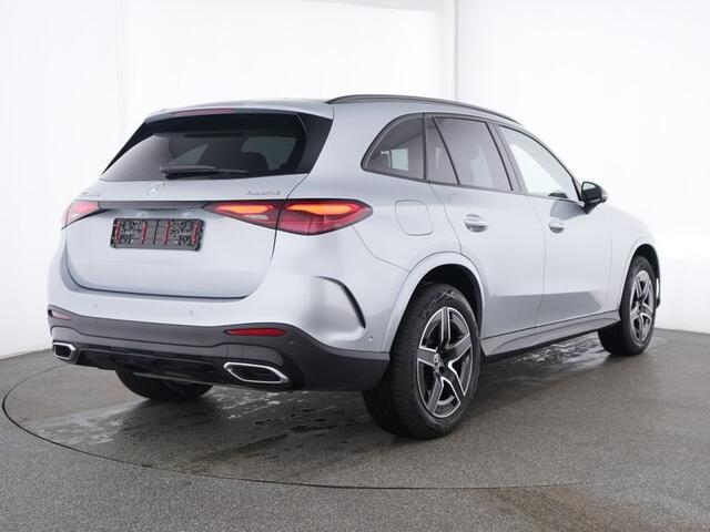 Mercedes-Benz GLC-KLASSE 400e 4MATIC AMG Line Premium I Panoramadak I Trekhaak I 360 camera I I Head-up I Stoelverwarming V + A I Burmester I Winterpakket I Keyless-GO I DIGITAL LIGHT I I Carplay I Distronic I Night pakket I Rij assistent plus I