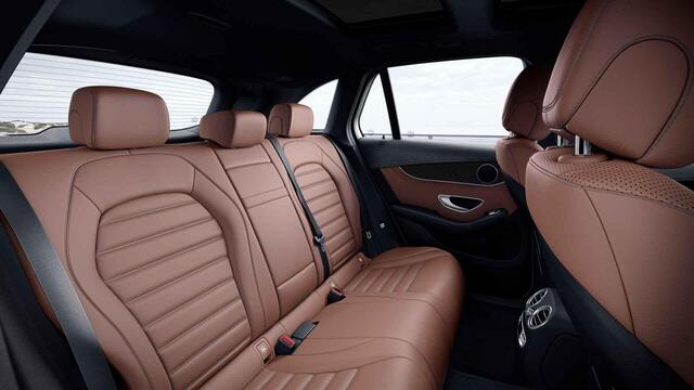 Mercedes-Benz GLC-KLASSE 250 4MATIC Premium Plus | Trekhaak | Panoramadak | Stoelventilatie | Memory | 360 graden camera |