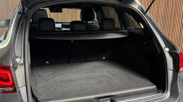 Mercedes-Benz GLC-KLASSE 300e 4M Bns Sol. AMG