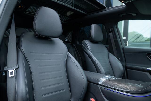 Mercedes-Benz GLC-KLASSE 300e 4MATIC AMG Line ACC Pano 360 Digital Light Memory Stoelverw. Ambient Night AMG Line