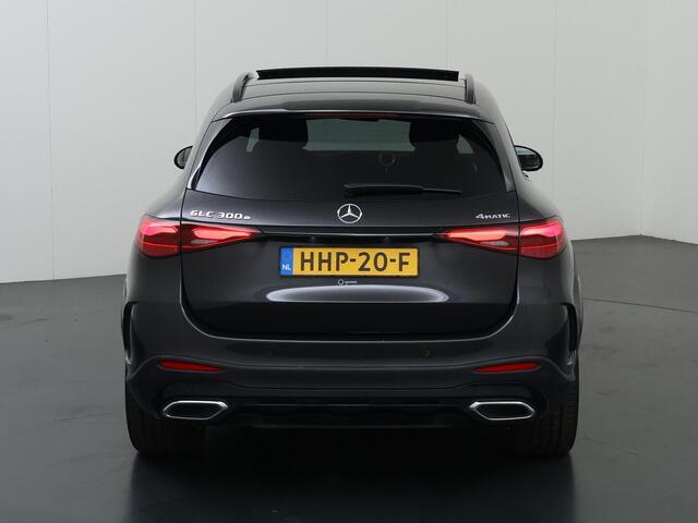 Mercedes-Benz GLC-KLASSE 300e 4MATIC AMG Line | Night | Trekhaak | Panoramadak | Memory | Rijassistentiepakket Plus | 360 graden camera |