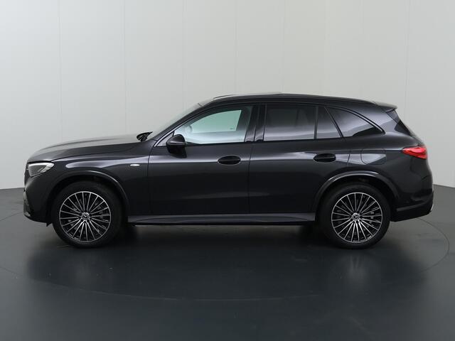 Mercedes-Benz GLC-KLASSE 300e 4MATIC AMG Line | Night | Trekhaak | Panoramadak | Memory | Rijassistentiepakket Plus | 360 graden camera |