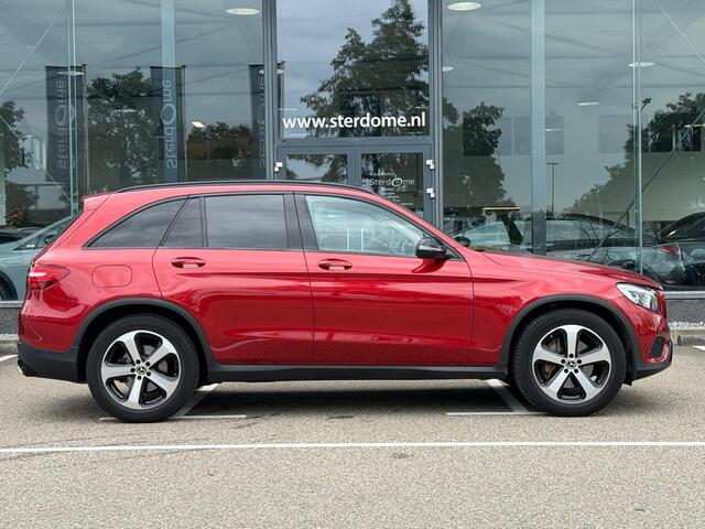 Mercedes-Benz GLC-KLASSE 250 4MATIC Prestige l Panoramadak l Comand APS l LED High Performance l Wegklapbare Trekhaak l Stoelverwarming l 360 gr Camera l PTS l Tempomaat l Stoelverwarming l Zitcomfort pakket l Warmte werend en geluidswerend glas l