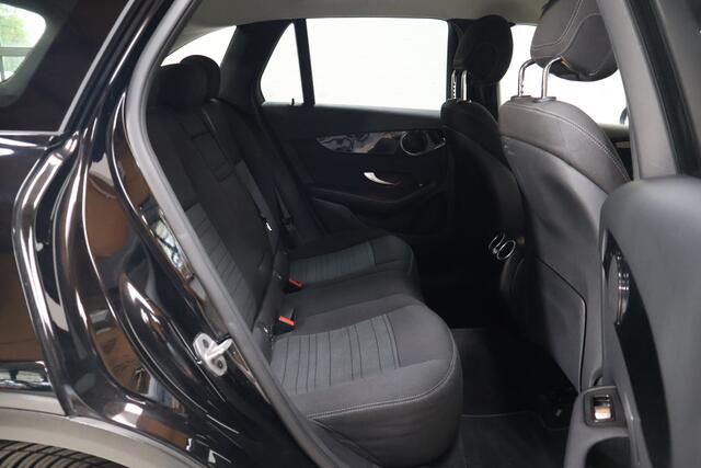 Mercedes-Benz GLC-KLASSE 300e 4MATIC Business Solution | Cam | Dab | Stoelverwarming |