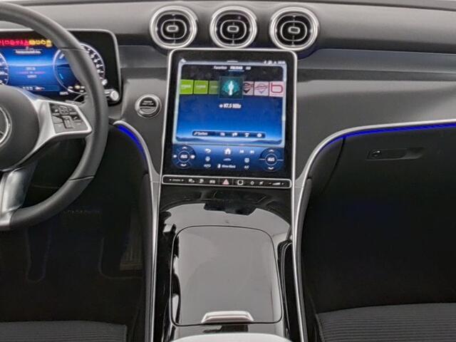 Mercedes-Benz GLC-KLASSE 300 e 4MATIC Plug-In Hybride Trekhaak | Stoelverwarming voor en achter | Memory voorstoelen | Stuurverwarming | Parkeerpakket met achteruitcamera. Inclusief 24 maanden MB Certified garantie voor Europa.
