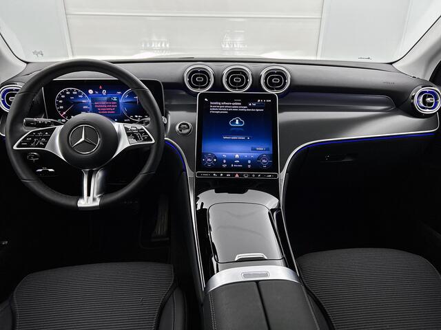 Mercedes-Benz GLC-KLASSE 300 e 4MATIC Plug-In Hybride Trekhaak | Stoelverwarming voor en achter | Memory voorstoelen | Stuurverwarming | Parkeerpakket met achteruitcamera. Inclusief 24 maanden MB Certified garantie voor Europa.
