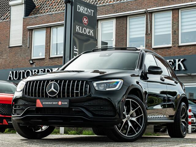 Mercedes-Benz GLC-KLASSE 300e 4MATIC Premium AMG PANO 20 INCH CAMERA MEMORY STOELEN TREEPLANKEN NIGHT PAKKET