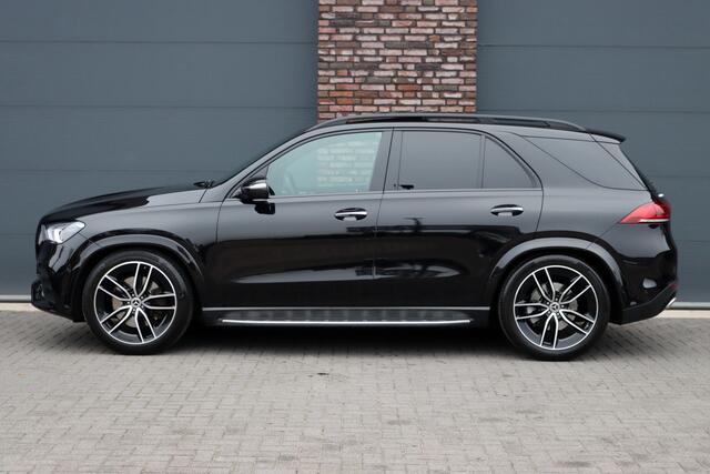 Mercedes-Benz GLE-KLASSE 580 V8 4MATIC Premium+ AMG Line | 7 Zitplaatsen | Airmatic | Distronic+ | Panoramadak | Burmester | Trekhaak | Standkachel | Keyless Go | Surround Camera | Soft-Close | HUD |