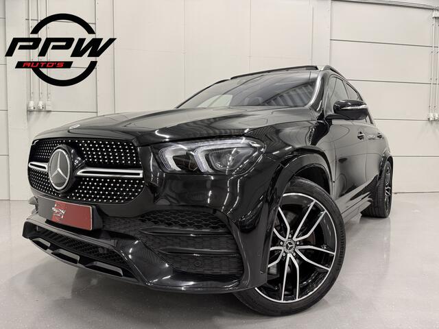 Mercedes-Benz GLE-KLASSE 350 e 4MATIC AMG BLACK PANO/LUCHTVERING/22"/HEAD-UP/BURMESTER/22"BREEDSET/SFEER/360CAMERA/NIGHT-PACK/ACC/DRIVING-ASSISTANCE/PANAMERICANA-GRILLE/OBSIDIANSCHWARZ METALLIC/1E EIGENAAR