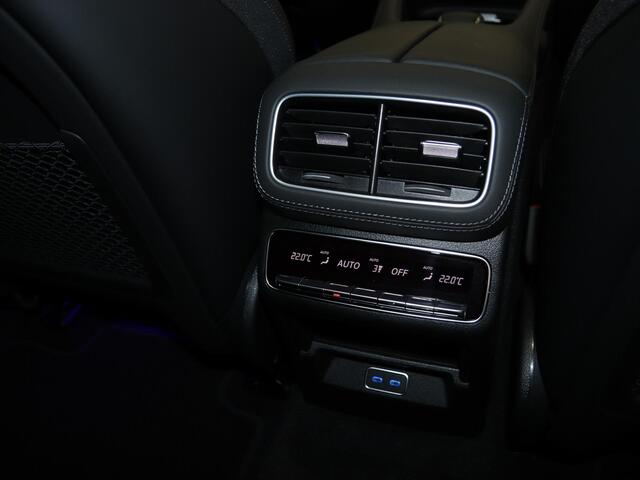 Mercedes-Benz GLE-KLASSE AMG 53 Hybrid 4MATIC+ Night Edition | Premium Plus | Panoramaschuifdak | Trekhaak | Treeplanken | 22" lichtmetalen velgen | AIRMATIC | Stoelventilatie |