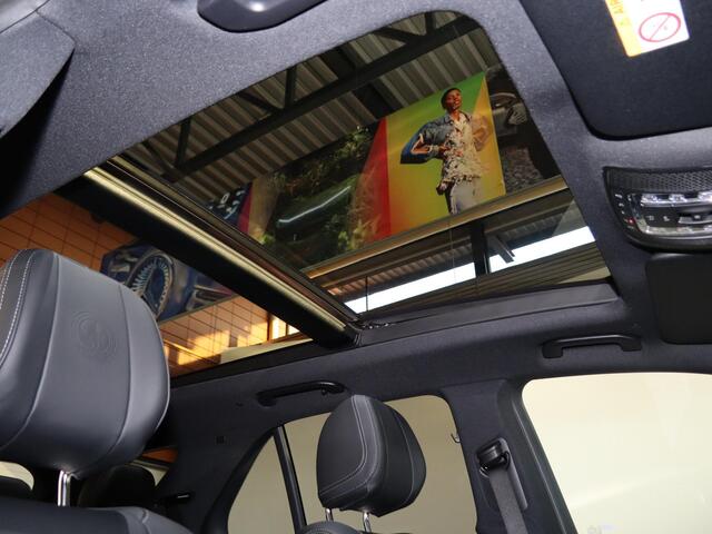 Mercedes-Benz GLE-KLASSE AMG 53 Hybrid 4MATIC+ Night Edition | Premium Plus | Panoramaschuifdak | Trekhaak | Treeplanken | 22" lichtmetalen velgen | AIRMATIC | Stoelventilatie |
