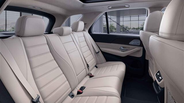 Mercedes-Benz GLE-KLASSE 350 de 4MATIC Premium Plus | AMG | Trekhaak | Panoramadak | Luchtvering | Burmester | Headup | Widescreen |