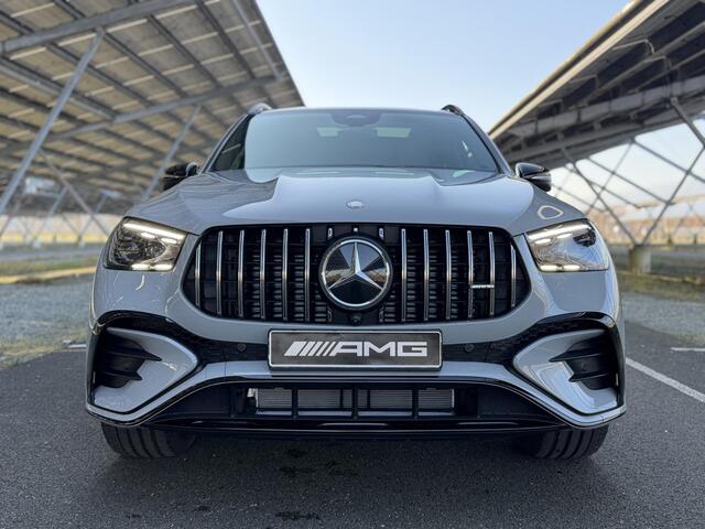 Mercedes-Benz GLE-KLASSE AMG 53 Hybrid 4MATIC+ Night Edition | Panoramadak | Burmester | Stoelverwarming/ventilatie | Trekhaak | Rijassistentiepakket | 22" kruisspaaks velgen | 360 camera | Sfeerverlichting |