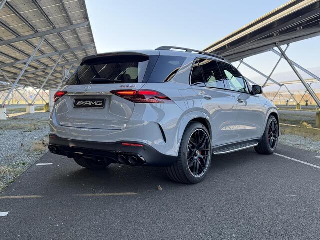 Mercedes-Benz GLE-KLASSE AMG 53 Hybrid 4MATIC+ Night Edition | Panoramadak | Burmester | Stoelverwarming/ventilatie | Trekhaak | Rijassistentiepakket | 22" kruisspaaks velgen | 360 camera | Sfeerverlichting |