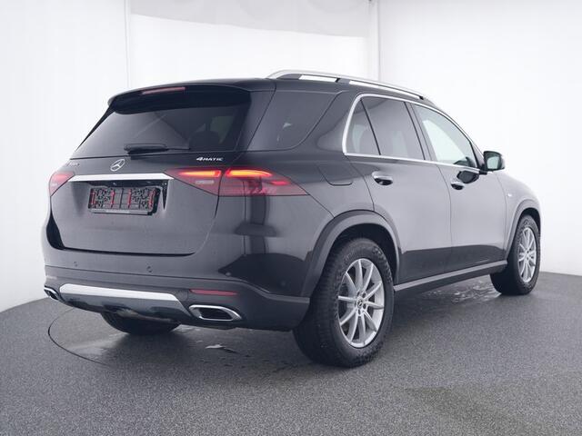 Mercedes-Benz GLE-KLASSE 400 e 4MATIC AMG Plug-In Hybride AMG | Trekhaak | Panoranma Schuif-Kanteldak | Parkeerpakket met 360°-camera | Rijassistentiepakket. Inclusief 24 maanden Mercedes-Benz Certified garantie voor Europa.