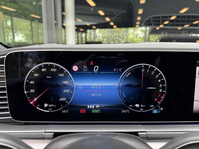 Mercedes-Benz GLE-KLASSE 400 e 4MATIC AMG Line Premium PHEV 381PK | Panoramadak | Burmester | HUD | Luchtvering | Elektrische trekhaak